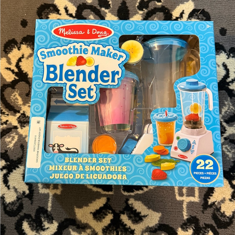 Melissa & Doug Smoothie Maker Blender Set - Blue, White, and Orange